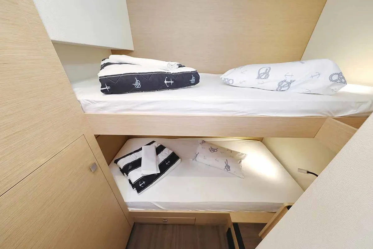 Cabin on Fee, a Fountaine Pajot Saona 47 Quintet catamaran at Grad Biograd na Moru, Croatia