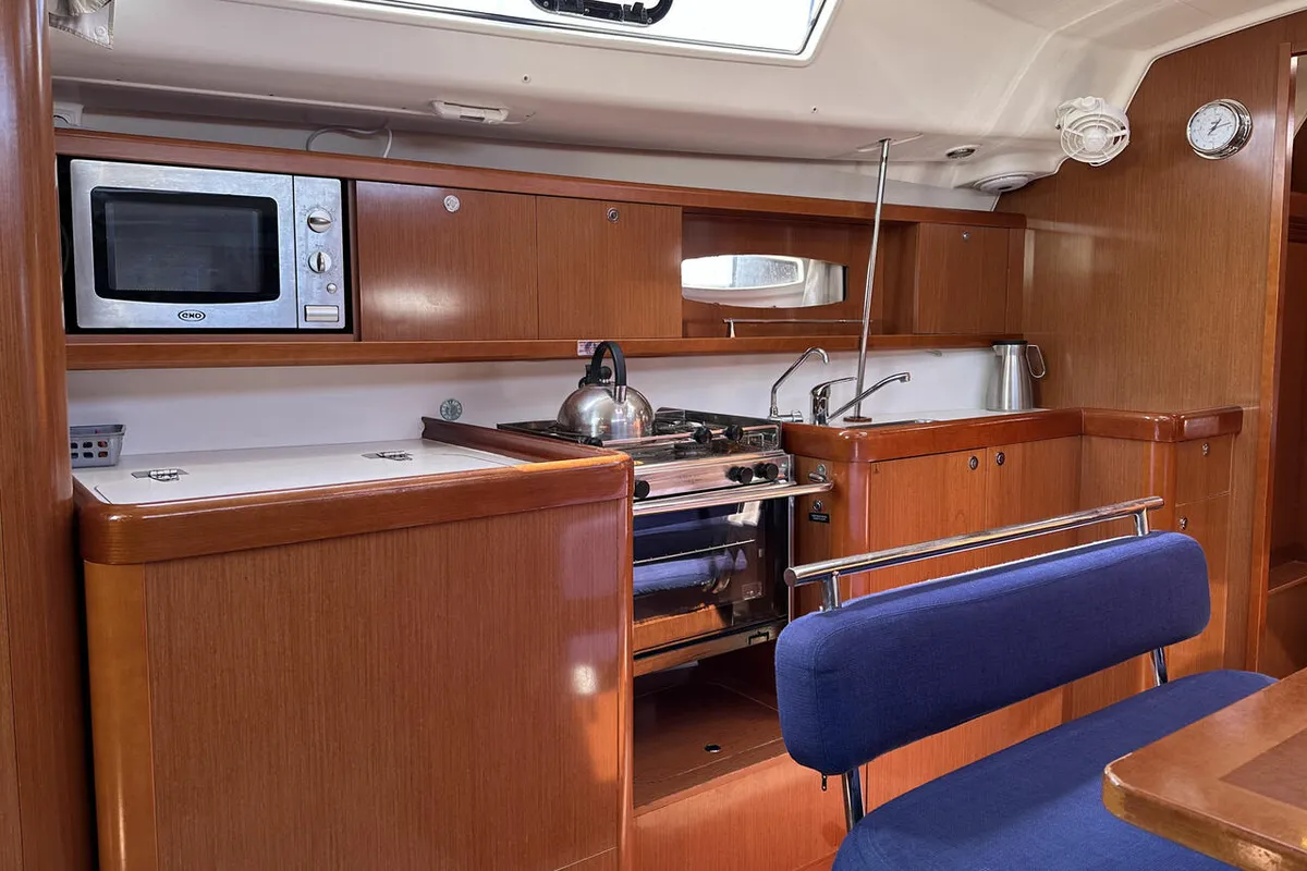 Galley of Andrea, a Beneteau Oceanis 43 sailboat at Heiligenhafen, Germany
