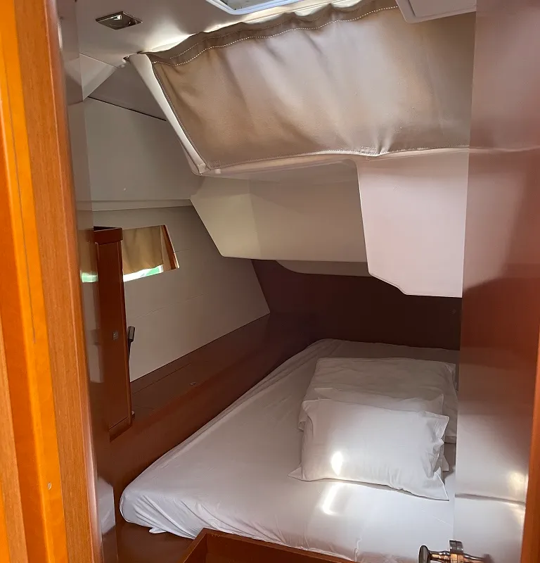Cabin on Filomena, a Beneteau Oceanis 48 sailboat at Sukošan, Croatia