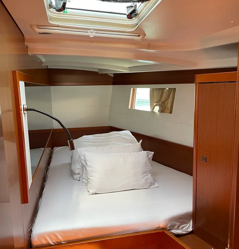 Cabin on Filomena, a Beneteau Oceanis 48 sailboat at Sukošan, Croatia