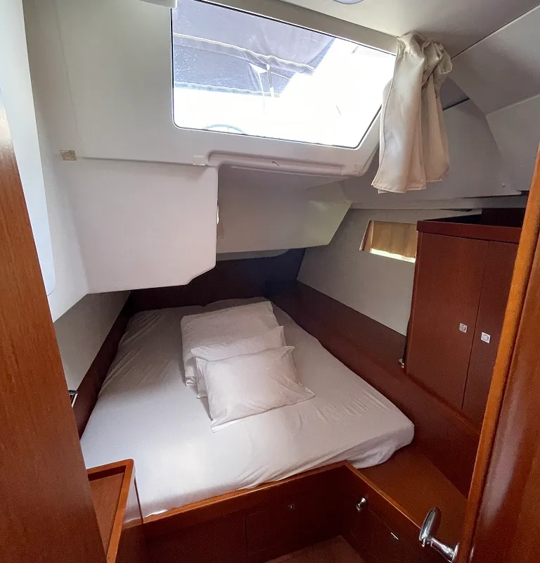 Cabin on Filomena, a Beneteau Oceanis 48 sailboat at Sukošan, Croatia