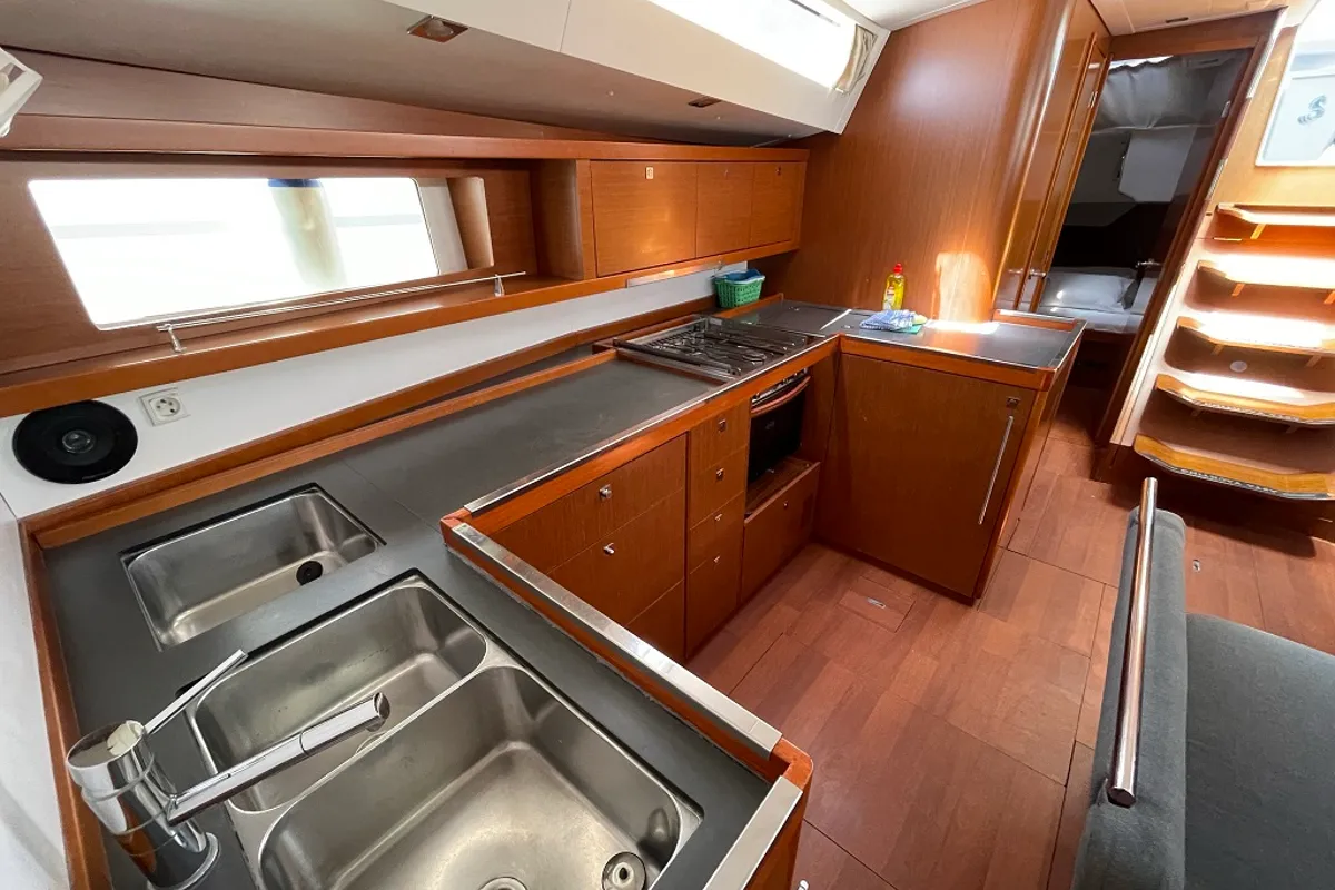 Galley of Filomena, a Beneteau Oceanis 48 sailboat at Sukošan, Croatia