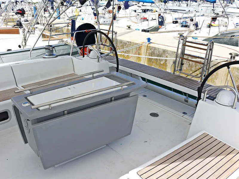 Deck of Filomena, a Beneteau Oceanis 48 sailboat at Sukošan, Croatia