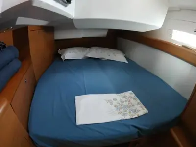 Cabin on EVA, a Jeanneau Sun Odyssey 469 sailboat at Volos, Greece