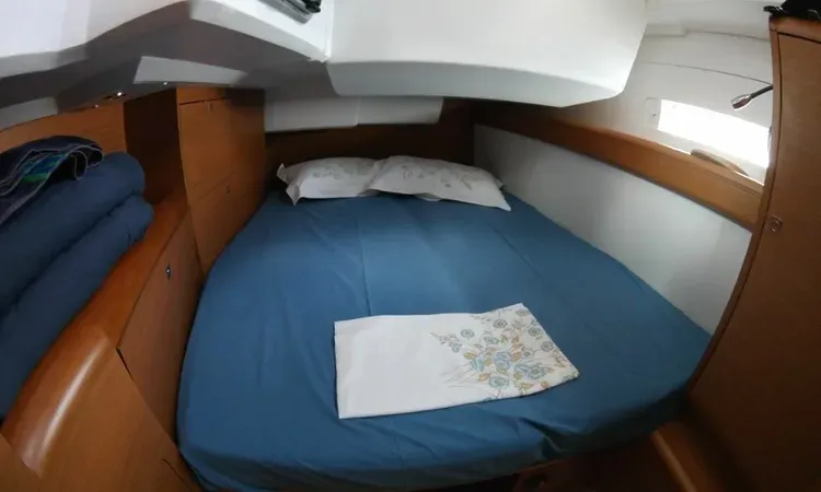 Cabin on EVA, a Jeanneau Sun Odyssey 469 sailboat at Volos, Greece
