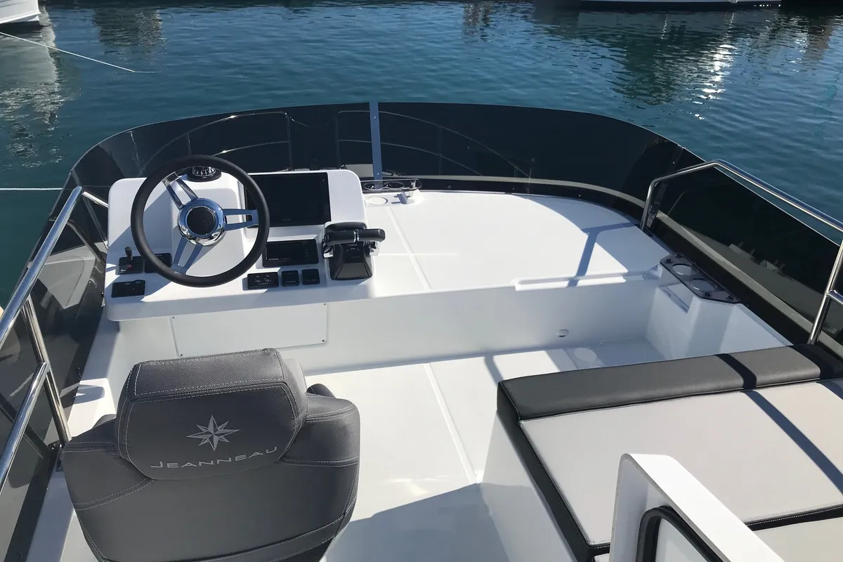 Cockpit of SUNNY 272826 ZD, a Jeanneau Merry Fisher 1095 FLY motorboat at Zadar, Croatia