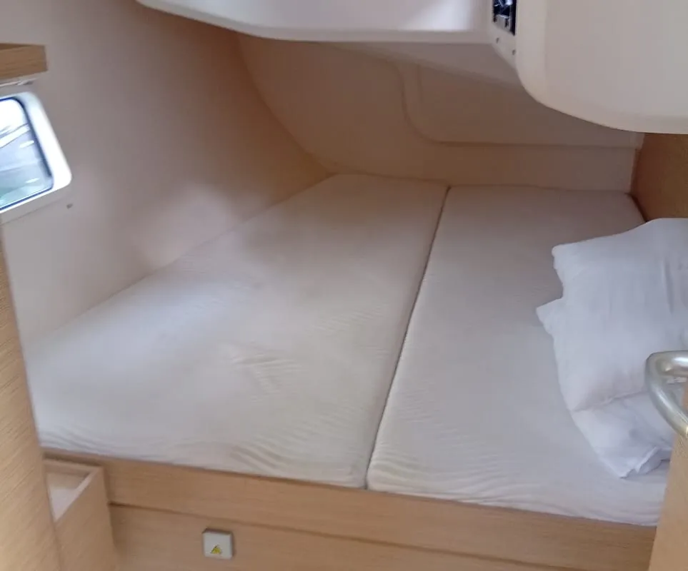 Cabin on Eleni, a Hanse 418 sailboat at Kontokali, Greece