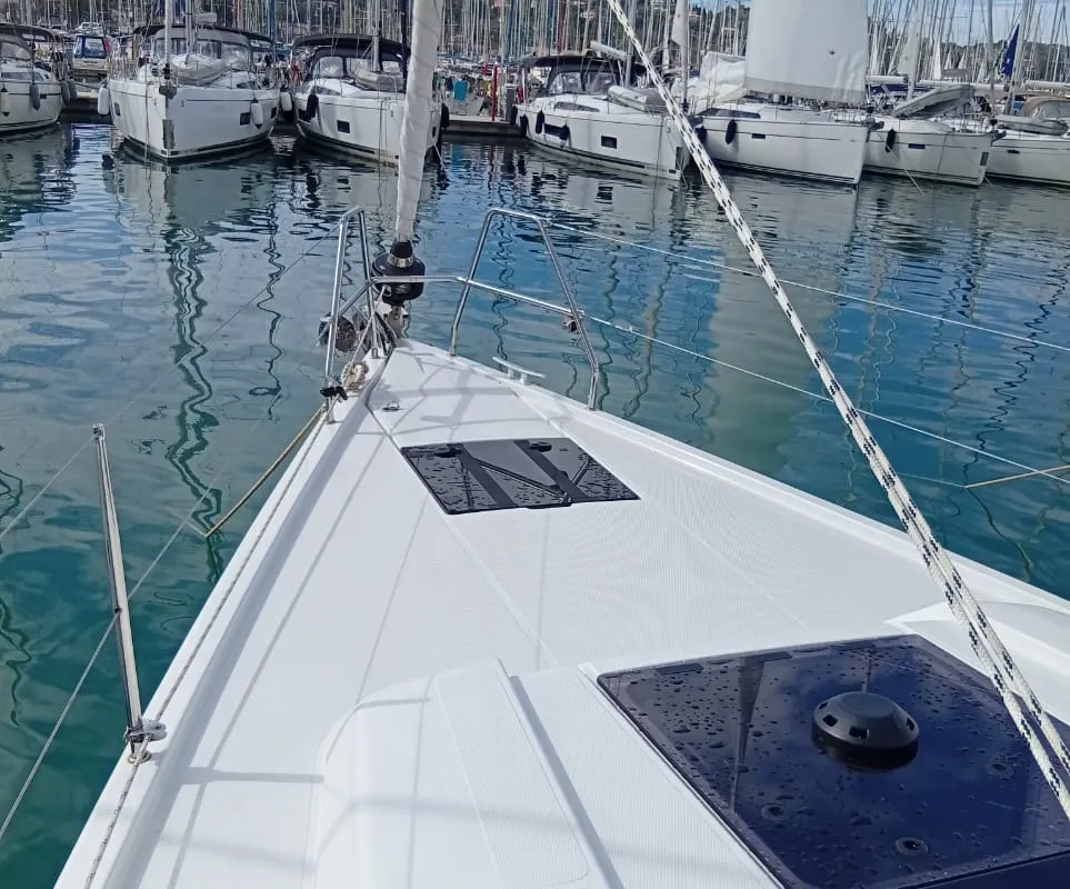 Deck of Eleni, a Hanse 418 sailboat at Kontokali, Greece