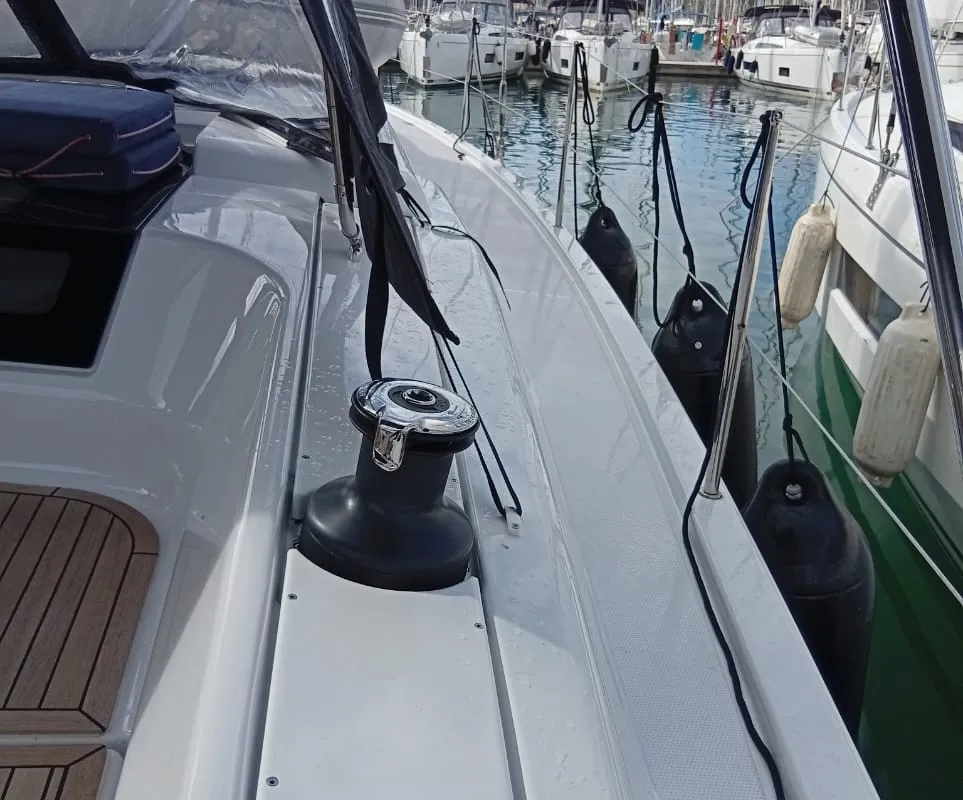Deck of Eleni, a Hanse 418 sailboat at Kontokali, Greece