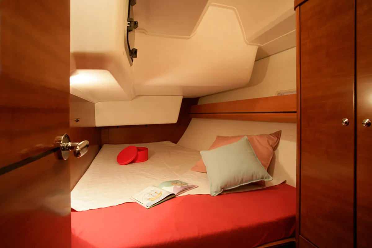 Cabin on La Digue, a Dufour 405 sailboat at Grad Pula, Croatia