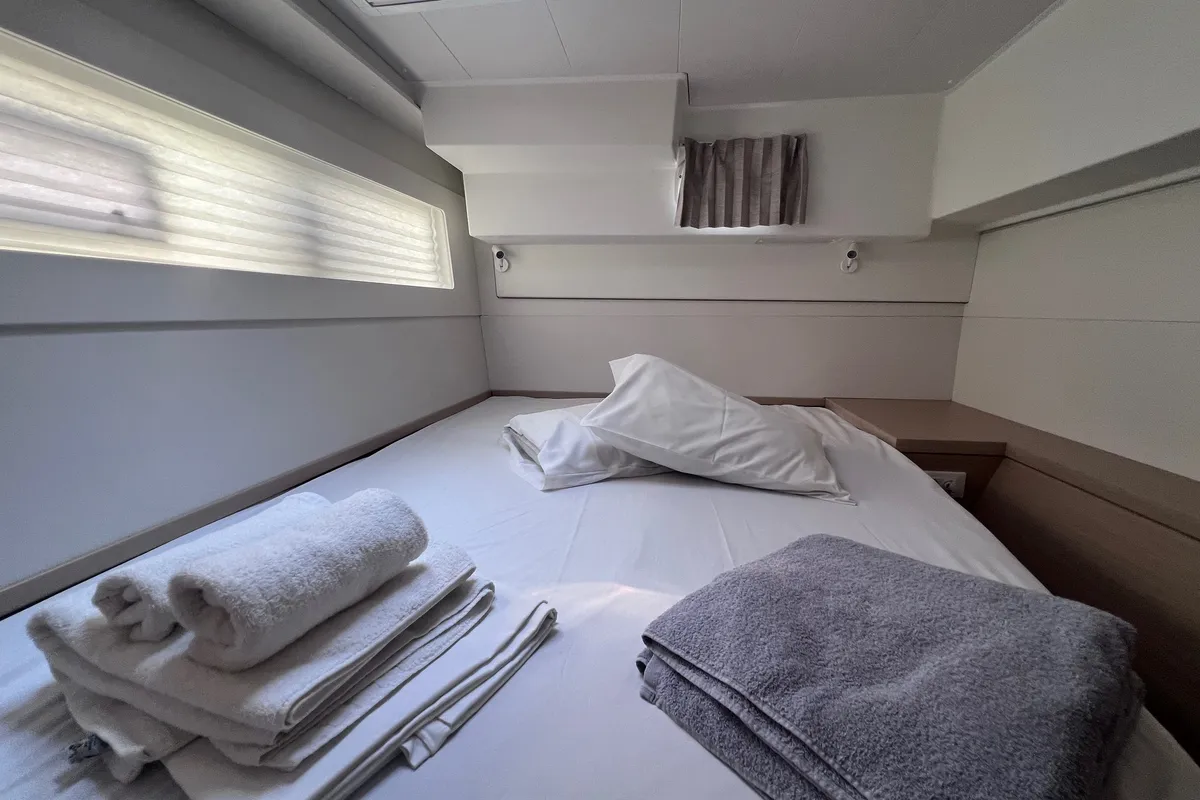 Cabin on Nami Maru, a Lagoon 40 catamaran at Volos, Greece