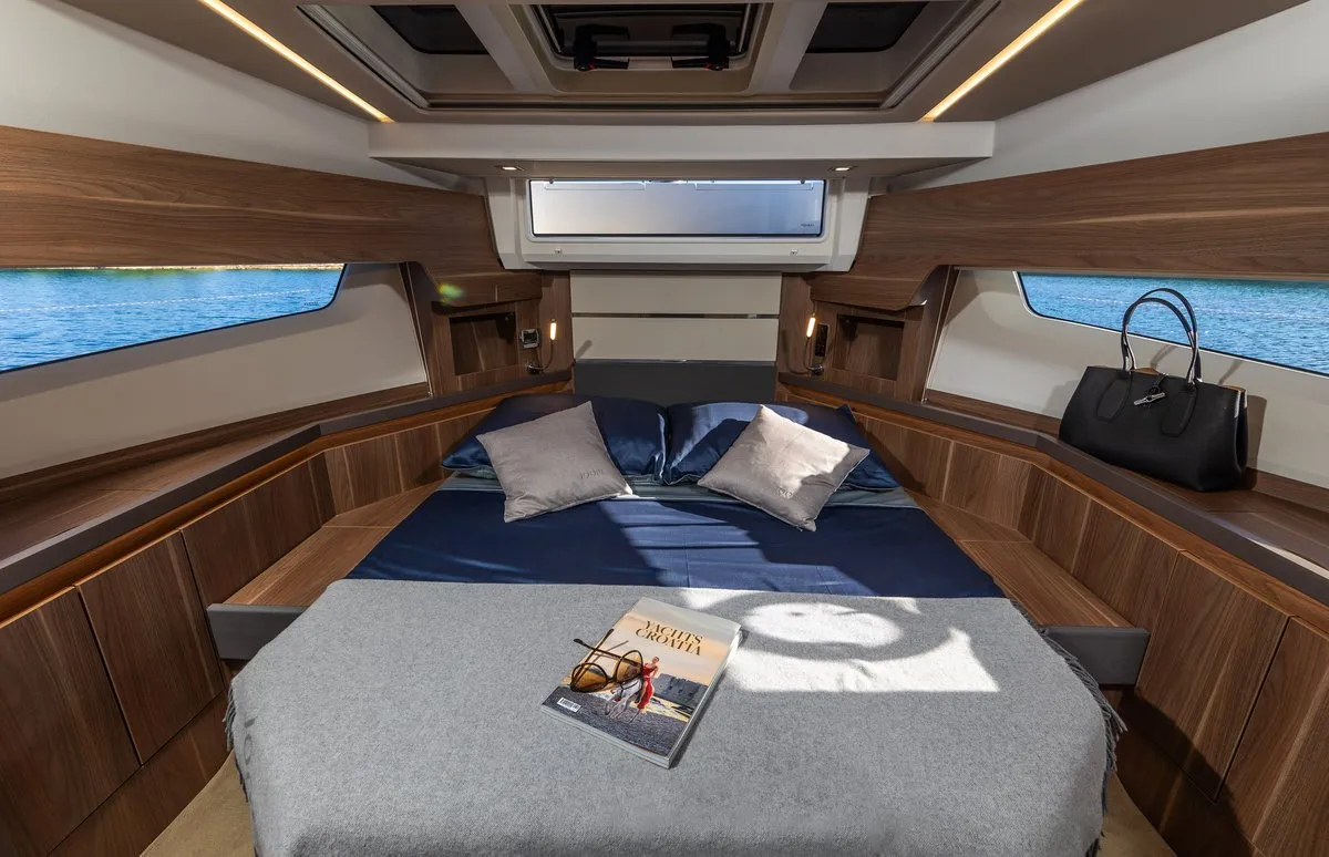 Cabin on Lomar, a Sealine F430 motor yacht at Dubrovnik, Croatia