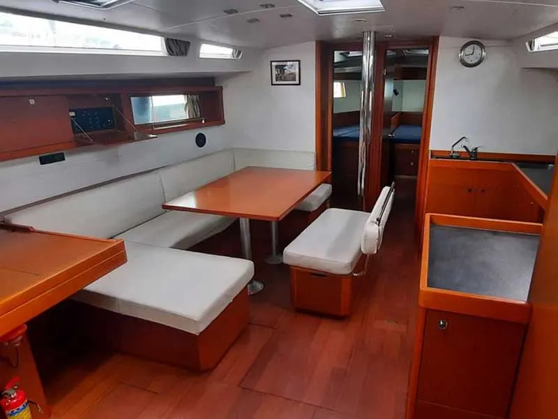 Salon of Vanitosa, a Beneteau Oceanis 48 sailboat at Punta Ala, Italy