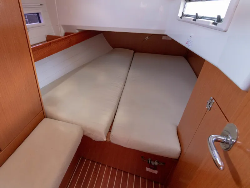 Cabin on Ginevra, a Bavaria 40 Cruiser sailboat at Palermo, Italy