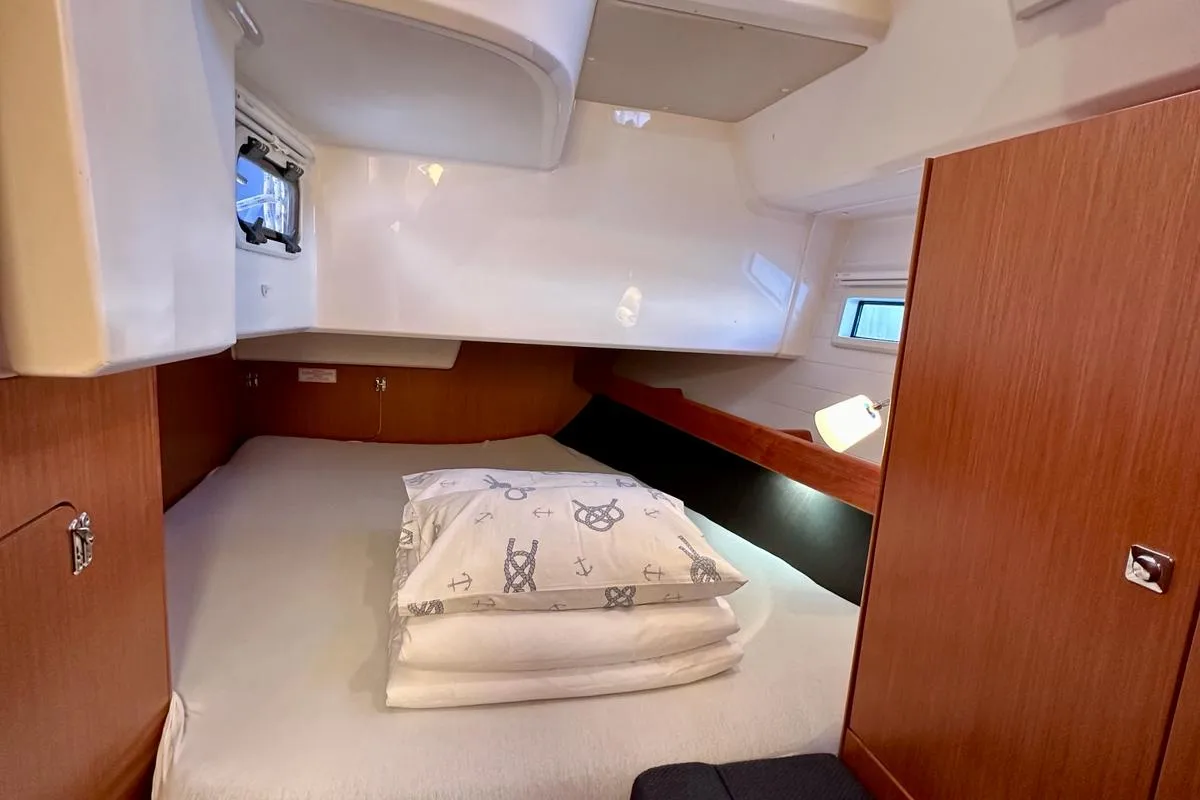 Cabin on Sapphire, a Bavaria Cruiser 41 sailboat at Sukošan, Croatia