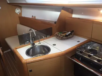 Galley of Carry On, a Jeanneau Sun Odyssey 33i sailboat at Kontokali, Greece