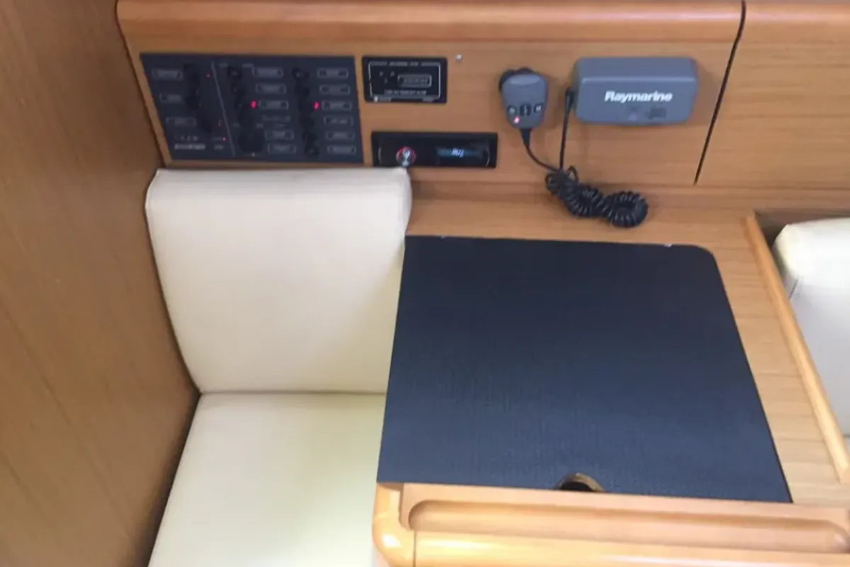 Carry On, a Jeanneau Sun Odyssey 33i sailboat at Kontokali, Greece
