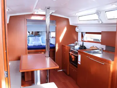 Salon of Arun, a Beneteau Oceanis 38.1 sailboat at Road Town, British Virgin Islands