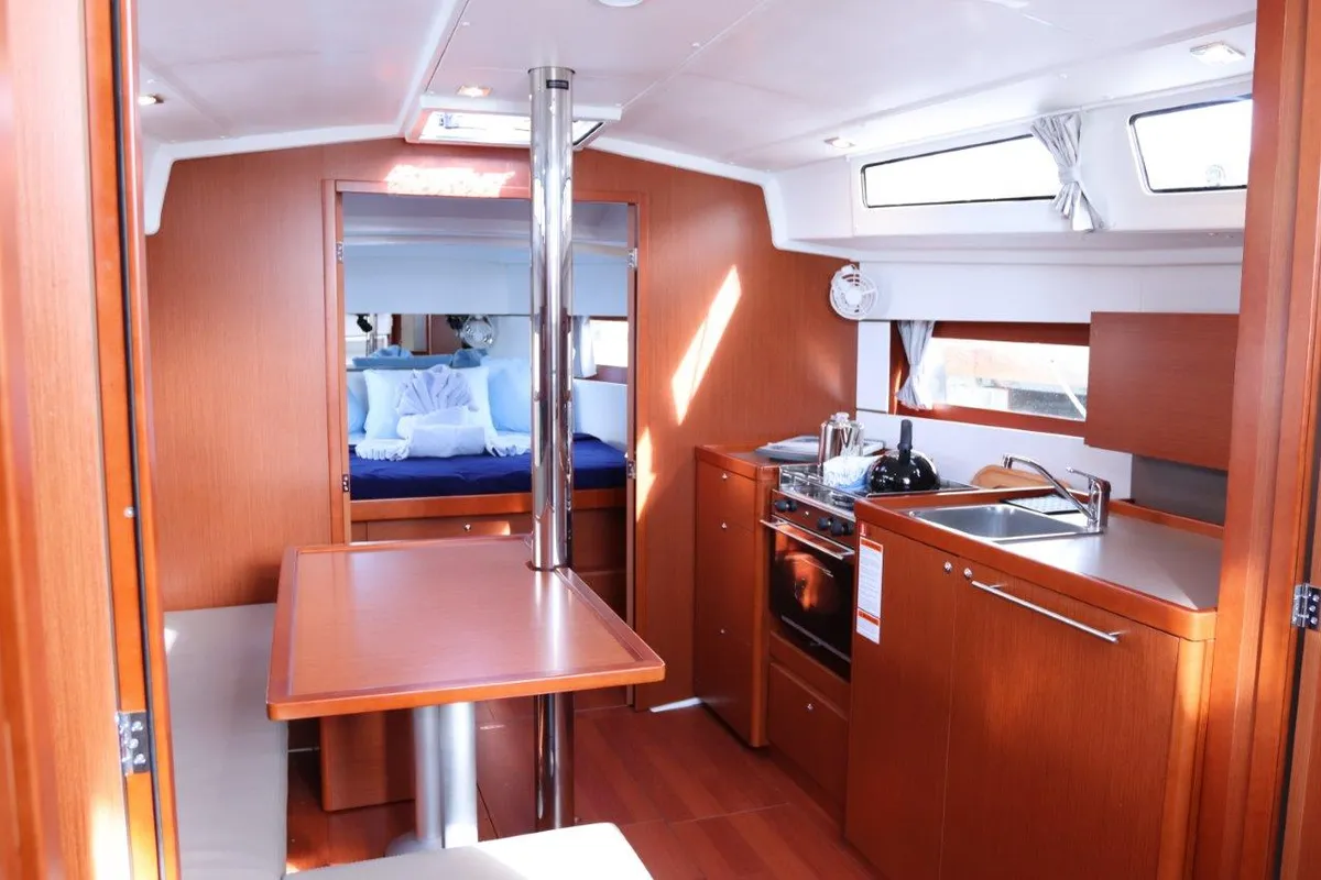 Salon of Arun, a Beneteau Oceanis 38.1 sailboat at Road Town, British Virgin Islands