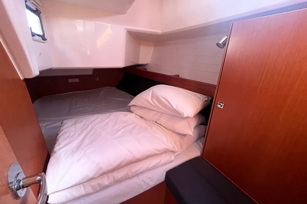 Cabin on GITA, a Bavaria Cruiser 37 sailboat at Sukošan, Croatia