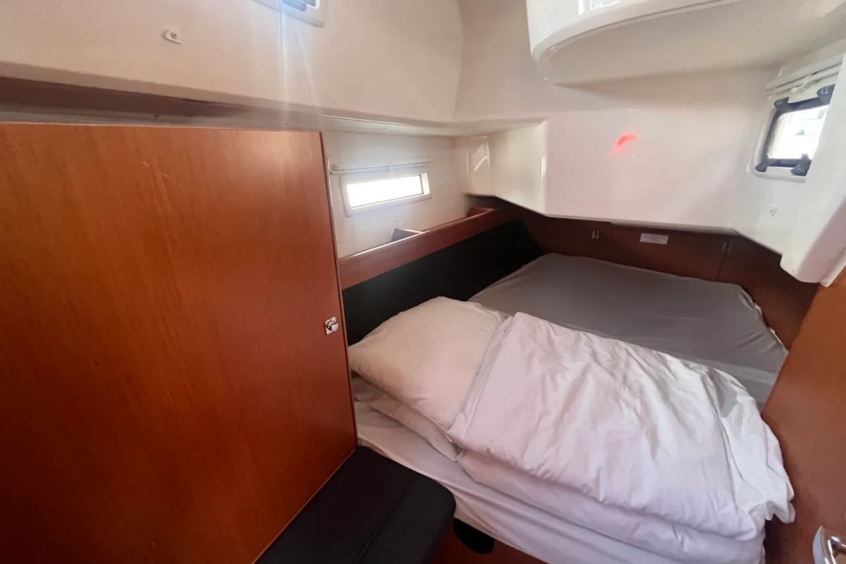Cabin on GITA, a Bavaria Cruiser 37 sailboat at Sukošan, Croatia
