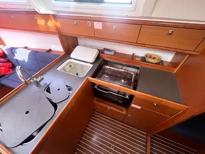 Galley of GITA, a Bavaria Cruiser 37 sailboat at Sukošan, Croatia