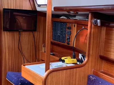 Salon of Lady in Red, a Delphia 40 sailboat at Altefähr, Germany