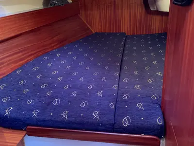 Cabin on Lady in Red, a Delphia 40 sailboat at Altefähr, Germany