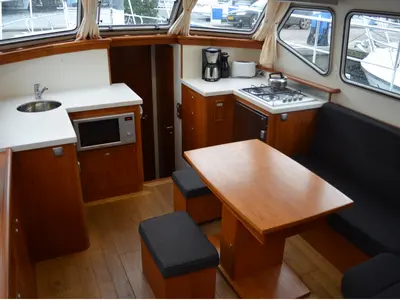 Salon of De Drait Advantage 38, a motorboat at Drachten, Netherlands