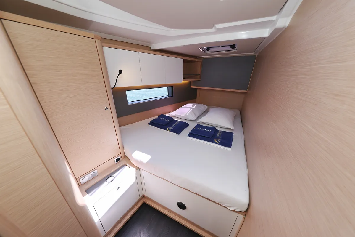 Cabin on Ocean Rose, a Dufour 48 sailboat at Općina Sukošan, Croatia
