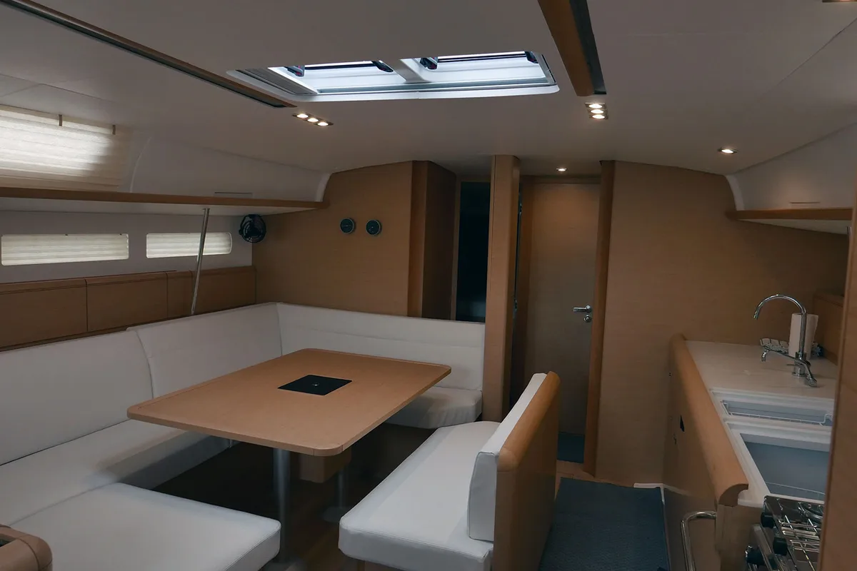 Salon of Impavida, a Jeanneau Sun Odyssey 519 sailboat at San Vincenzo, Italy