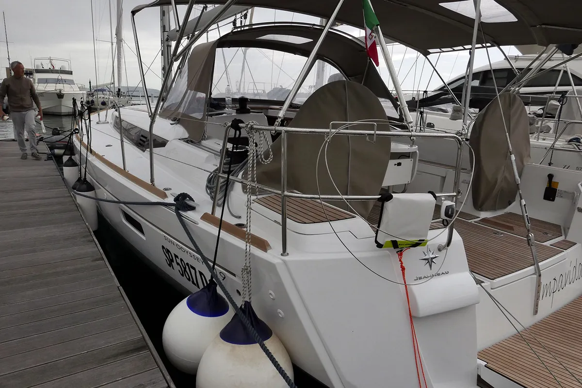 Exterior view of Impavida, a Jeanneau Sun Odyssey 519 sailboat at San Vincenzo, Italy