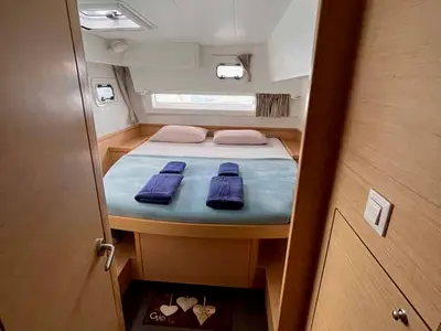 Cabin on Ocean Light, a Lagoon 42 catamaran at Figari/Golfo Aranci, Italy