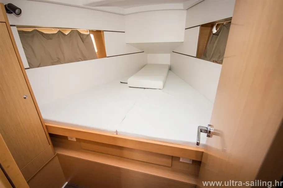 Cabin on GASTON, a Beneteau Oceanis 35 sailboat at Split, Croatia