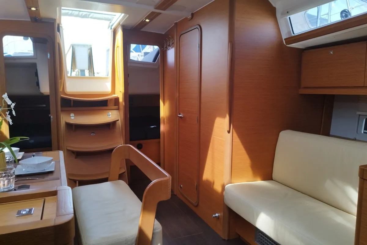 Salon of Andream, a Dufour 430 sailboat at Olbia, Italy