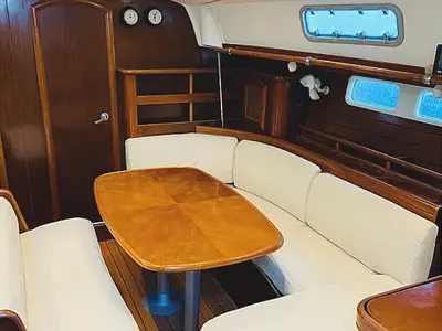 Salon of Palmarola, a Beneteau Oceanis 461 sailboat at Marsala, Italy