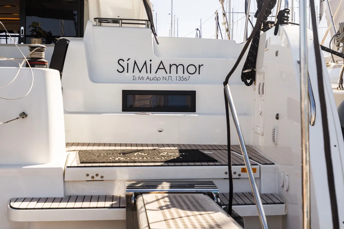 Deck of Si Mi Amor, a Lagoon 46 catamaran at Kos, Greece