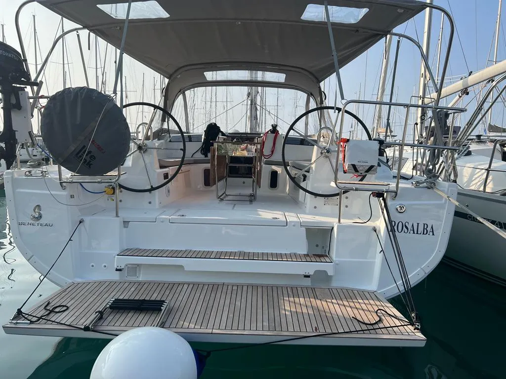 Exterior view of Rosalba, a Beneteau Oceanis 40.1 sailboat at Capo d'Orlando, Italy