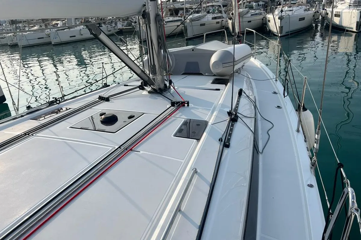 Deck of Rosalba, a Beneteau Oceanis 40.1 sailboat at Capo d'Orlando, Italy