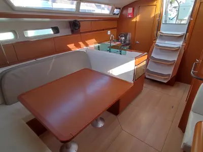 Salon of Eione, a Jeanneau Sun Odyssey 419 sailboat at Volos, Greece