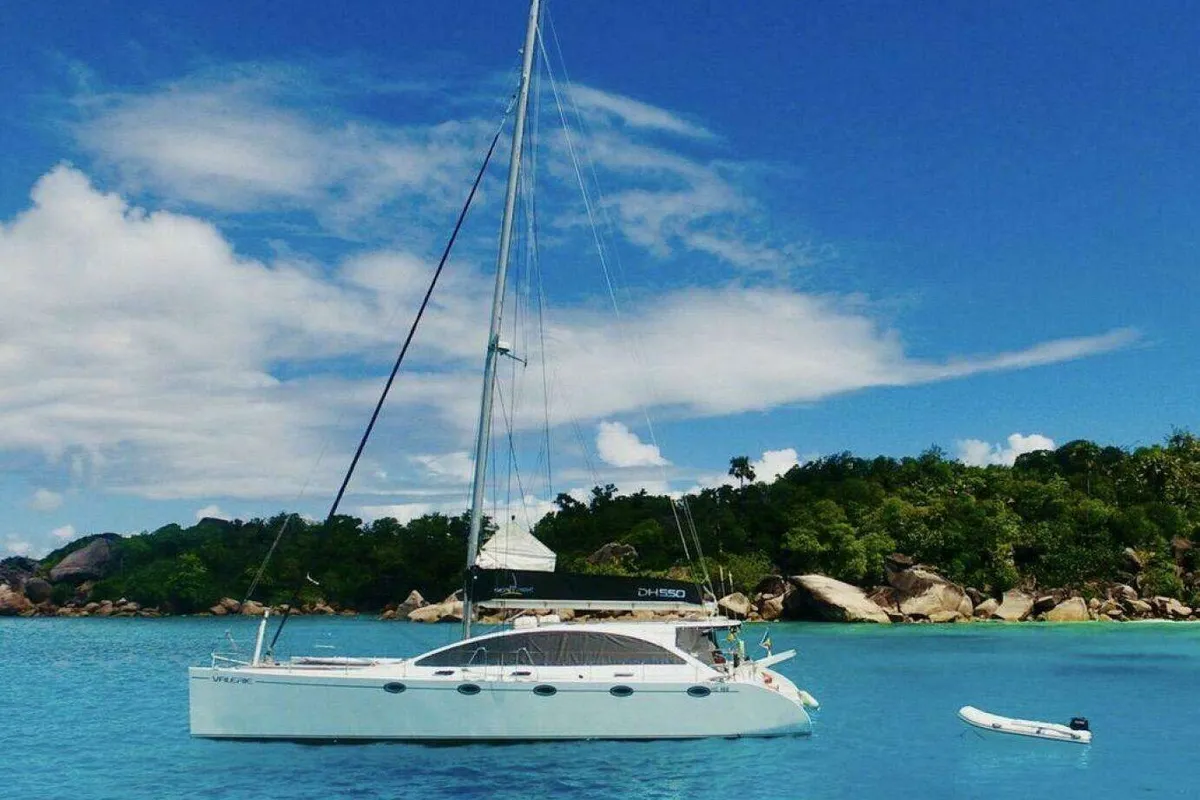 Exterior view of Valerie, a Sea-Tribe DH550 catamaran at Roche Caiman, Seychelles