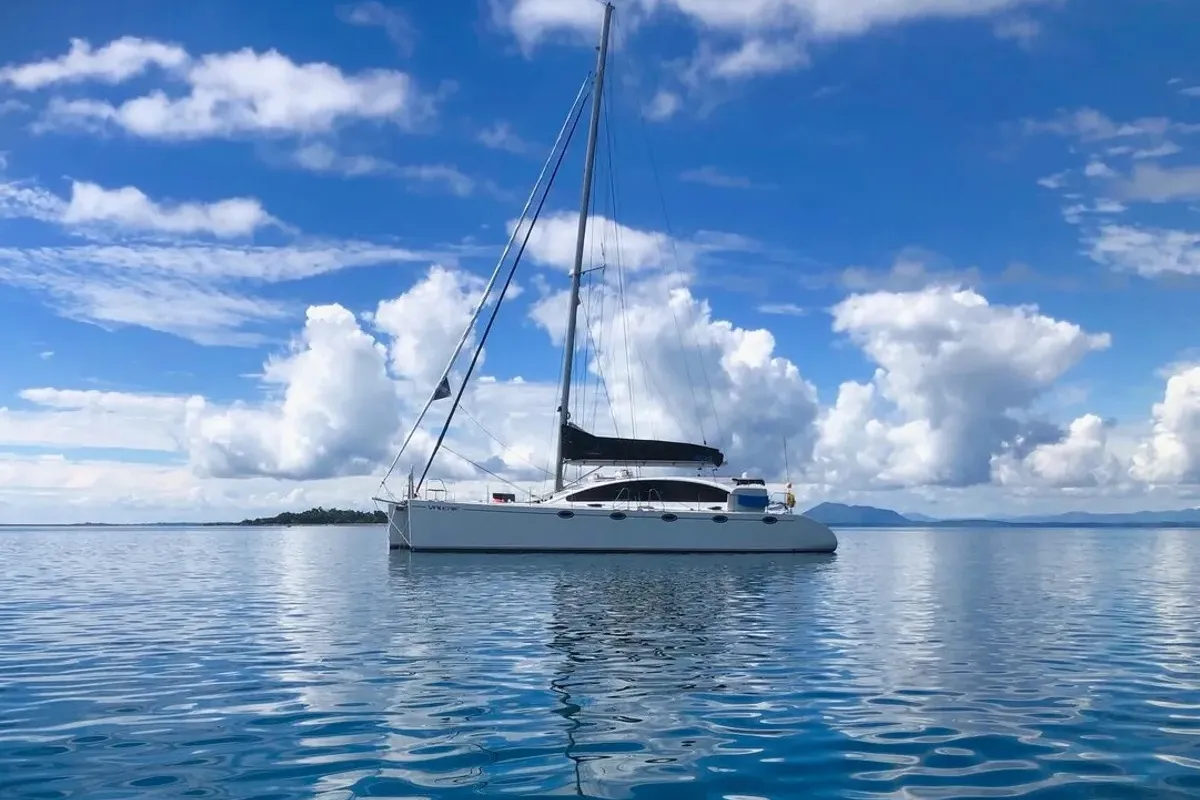 Exterior view of Valerie, a Sea-Tribe DH550 catamaran at Roche Caiman, Seychelles