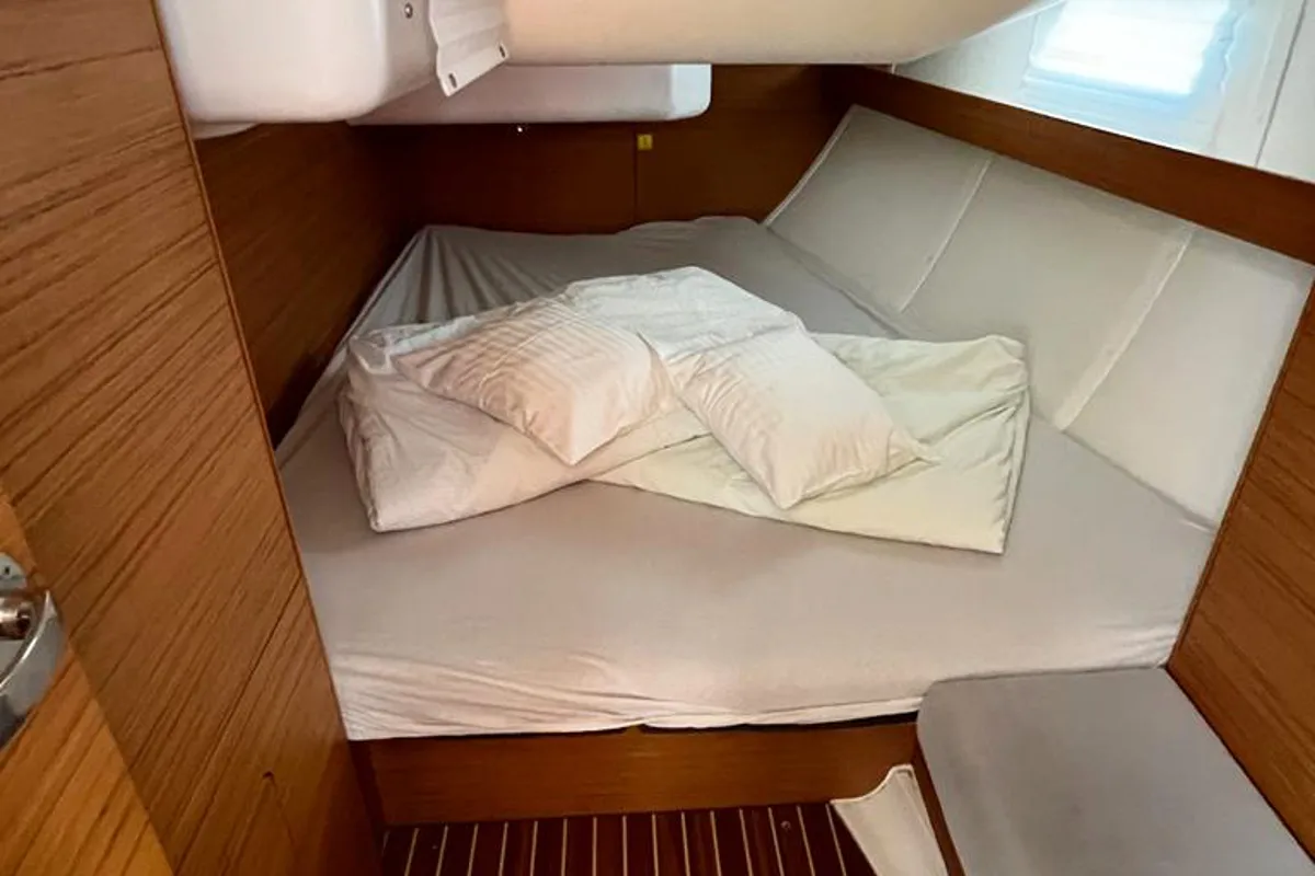 Cabin on Kaminari, a Elan Impression 45 sailboat at Punat, Croatia