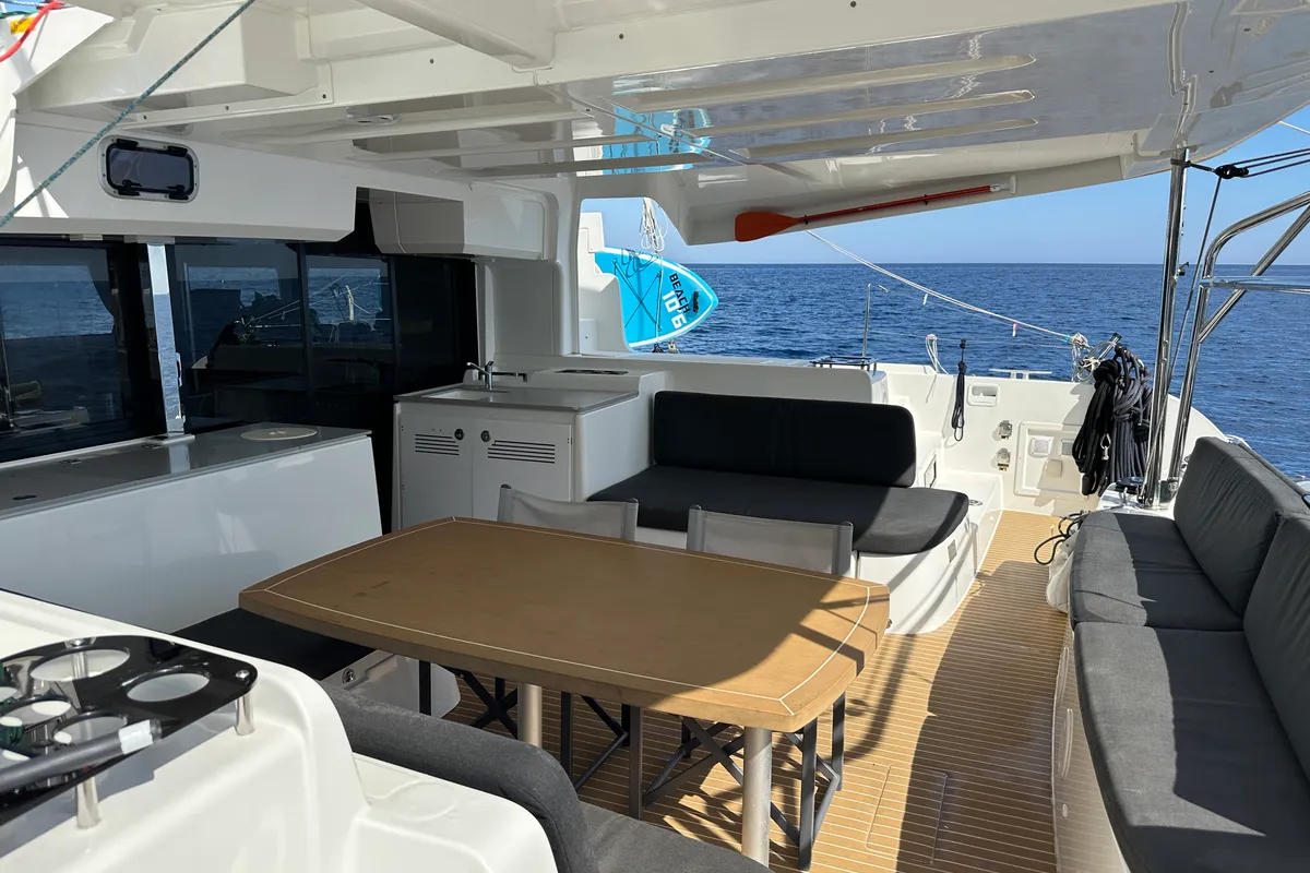 Deck of Sella III, a Lagoon 46 catamaran at Figari/Golfo Aranci, Italy