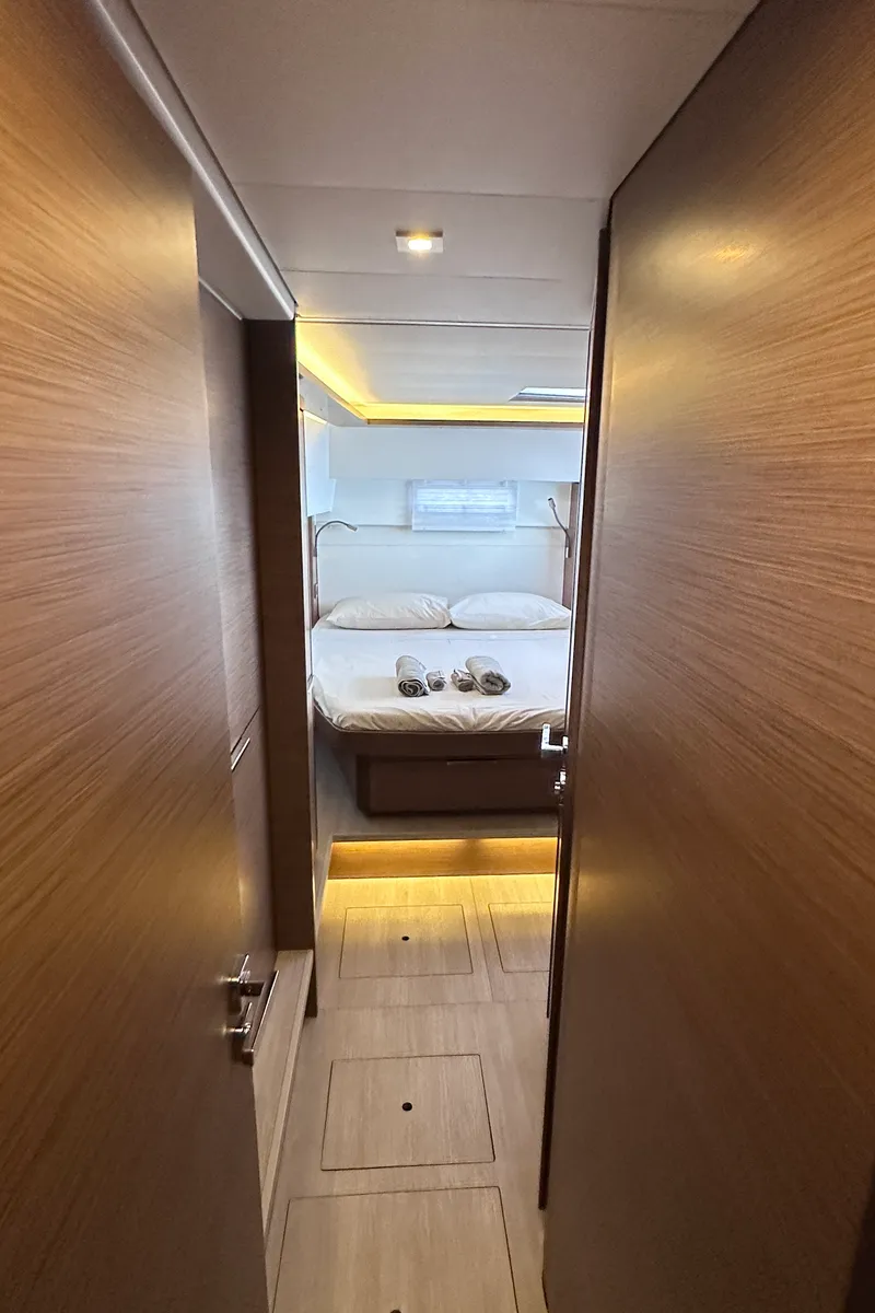 Cabin on Sella III, a Lagoon 46 catamaran at Figari/Golfo Aranci, Italy