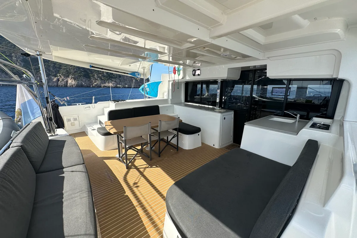Deck of Sella III, a Lagoon 46 catamaran at Figari/Golfo Aranci, Italy