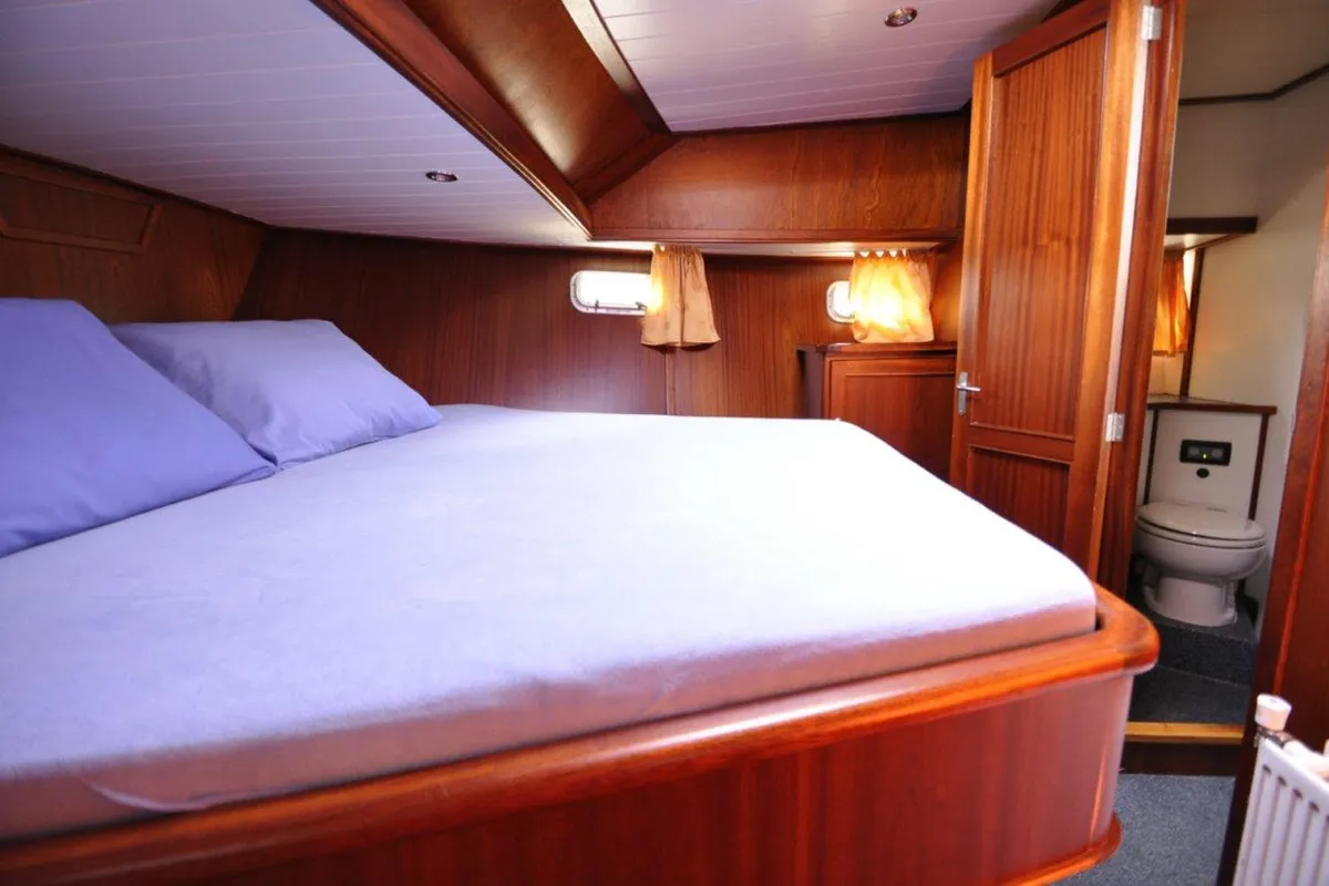 Cabin on Pelicaen, a Gulet Hemmes 1400 motorboat at Akkrum, Netherlands
