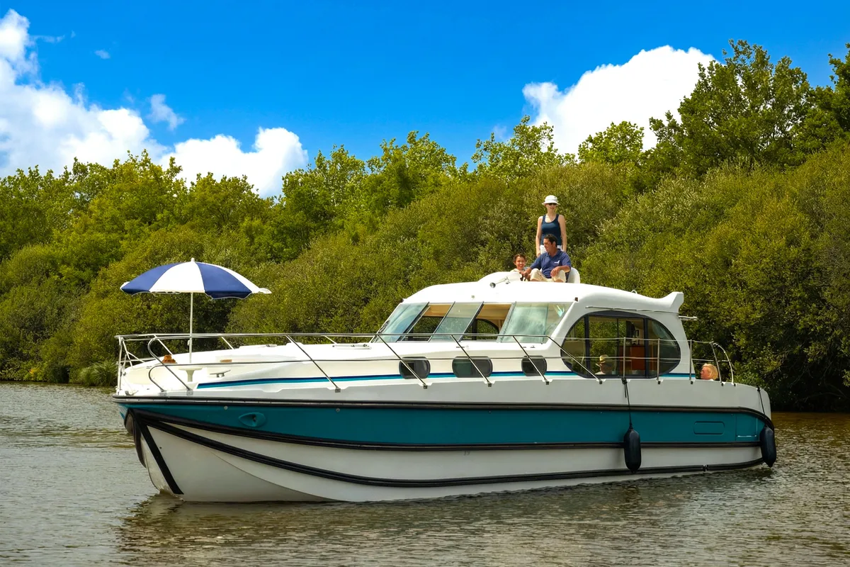 Cruiser Premium 6/8 Pers., a Nicols Estivale Sixto motorboat at Cahors, France