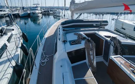 Deck of Chipon, a Dufour 430 sailboat at Plan-d'Aups-Sainte-Baume, France