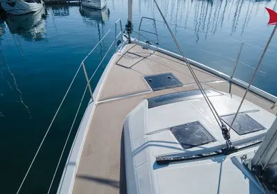 Deck of Chipon, a Dufour 430 sailboat at Plan-d'Aups-Sainte-Baume, France